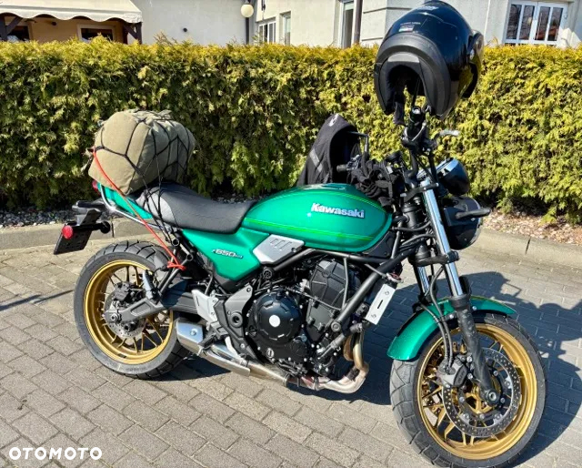 Kawasaki Z 650 RS - 2