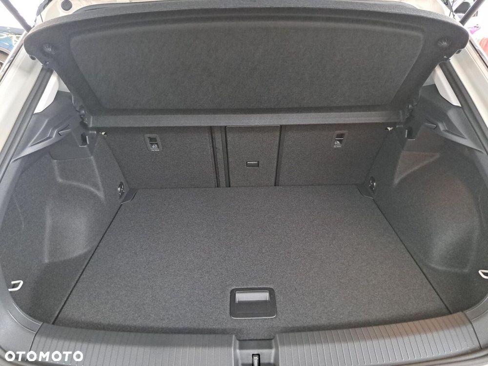 Volkswagen T-Roc - 17