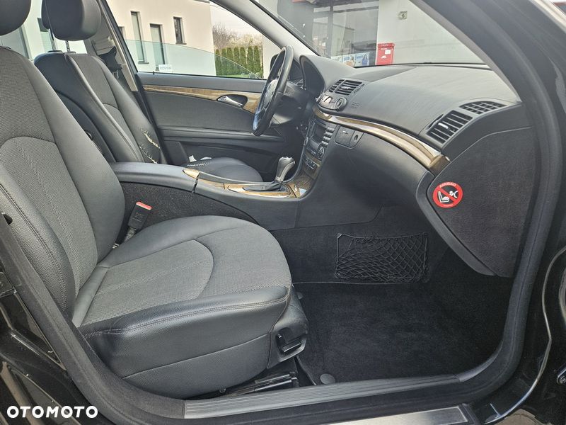 Mercedes-Benz Klasa E - 19