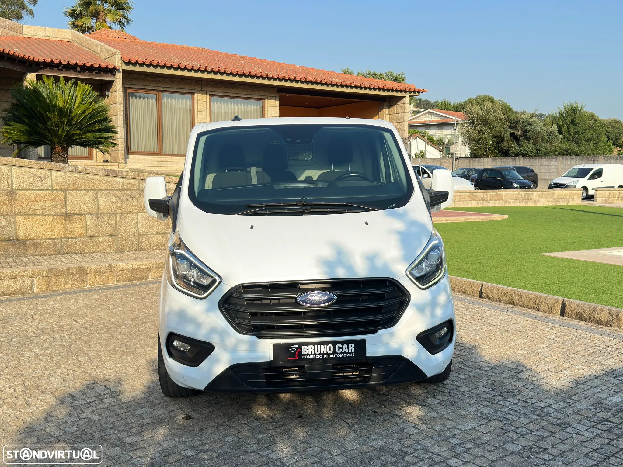 Ford TRANSIT CUSTOM - 2
