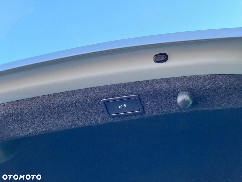 Skoda Octavia 2.0 TDI Selection DSG - 21