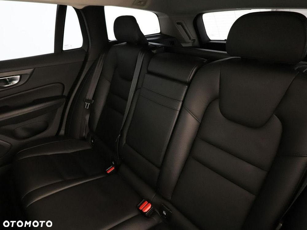 Volvo V60 D3 Momentum - 18