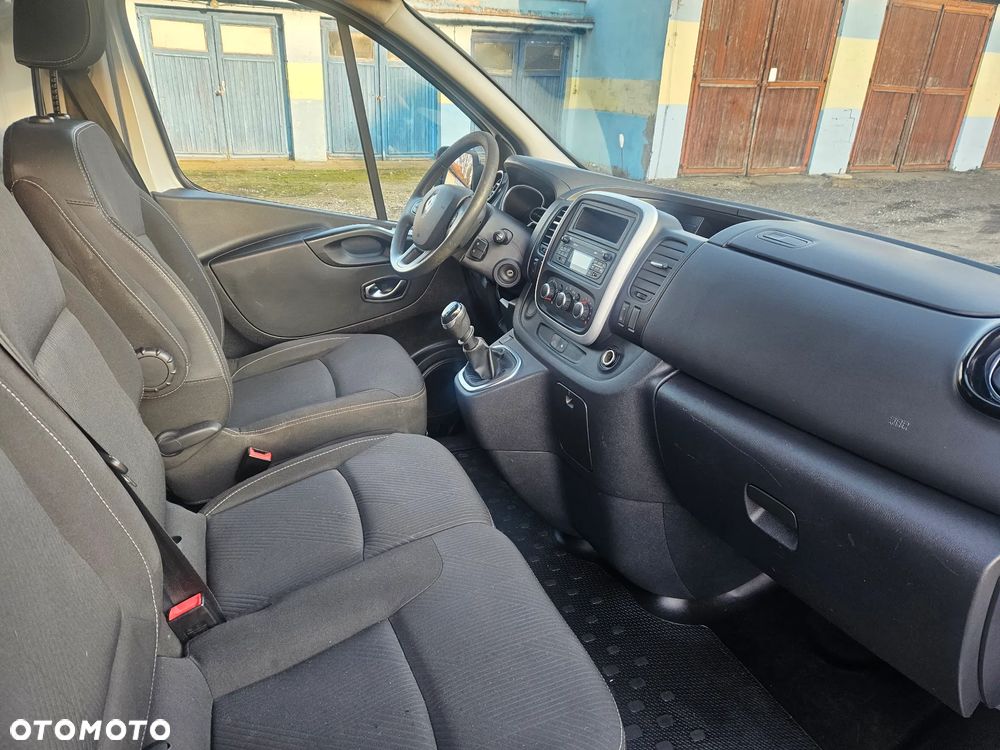 Renault Trafic - 12