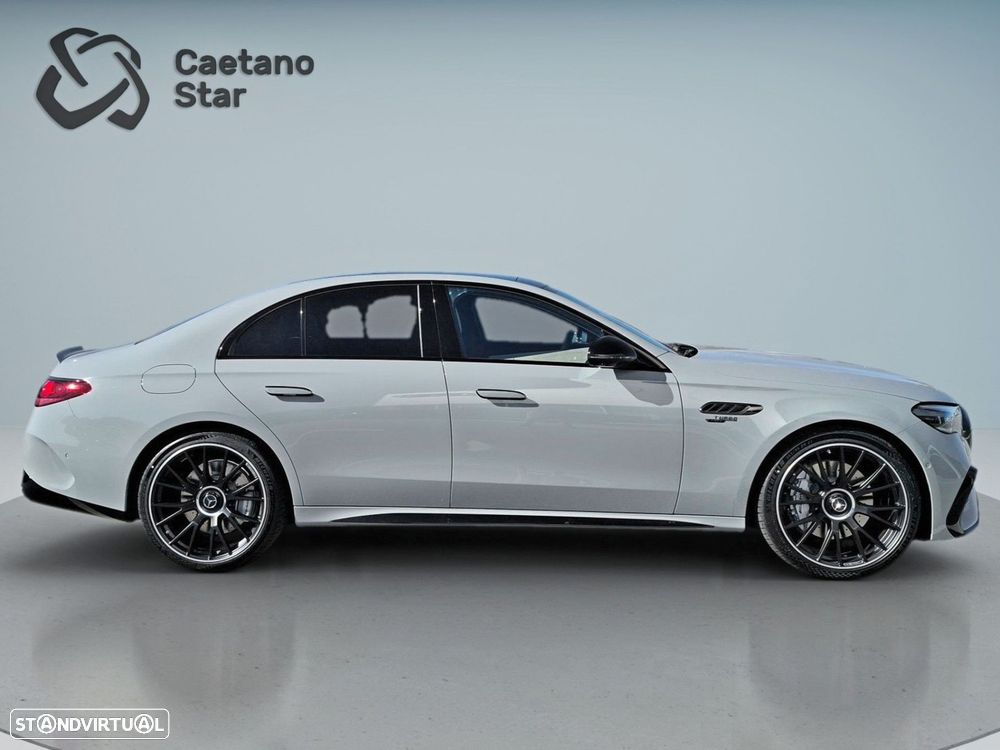 Mercedes-Benz E 53 AMG Hybrid 4Matic+ - 9
