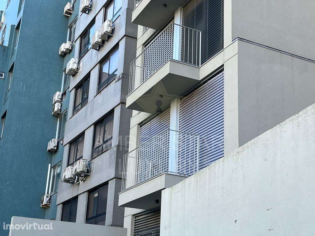Apartamento T1 com varanda para arrendamento junto da Estação do Me... - Grande imagem: 2/13