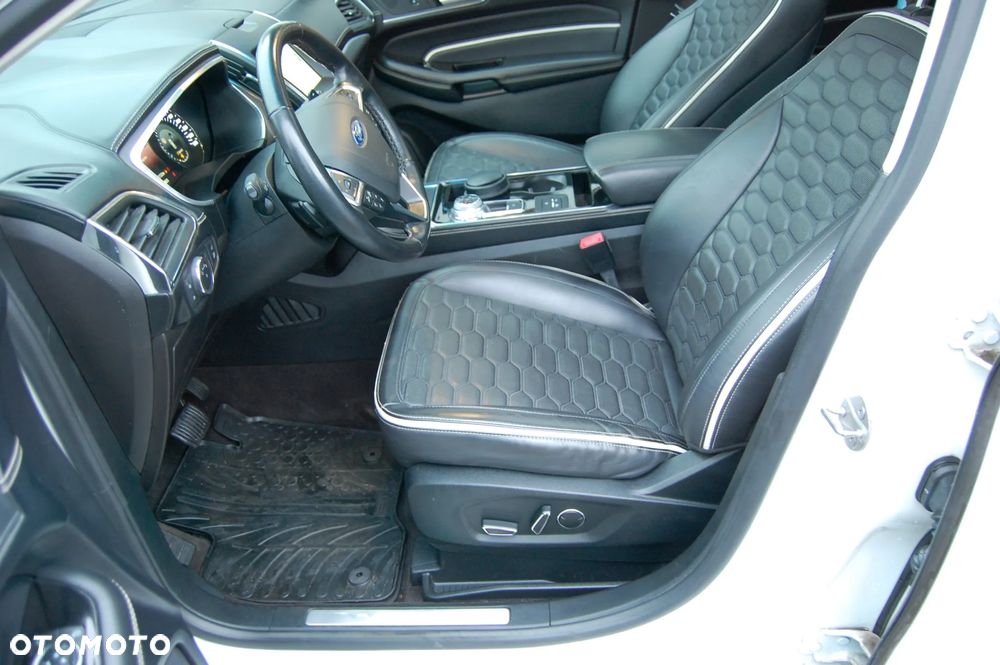 Ford Edge 2.0 EcoBlue Bi-Turbo 4x4 Vignale - 28