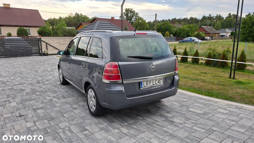 Opel Zafira 1.8 Enjoy - 18