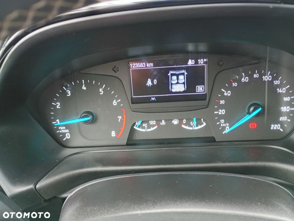 Ford Fiesta 1.0 EcoBoost S&S TITANIUM - 27