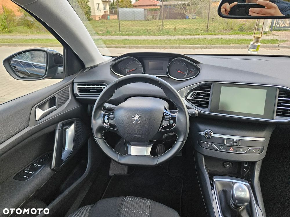 Peugeot 308 1.6 BlueHDi Business Line S&S - 32