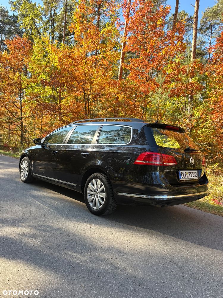 Volkswagen Passat - 4