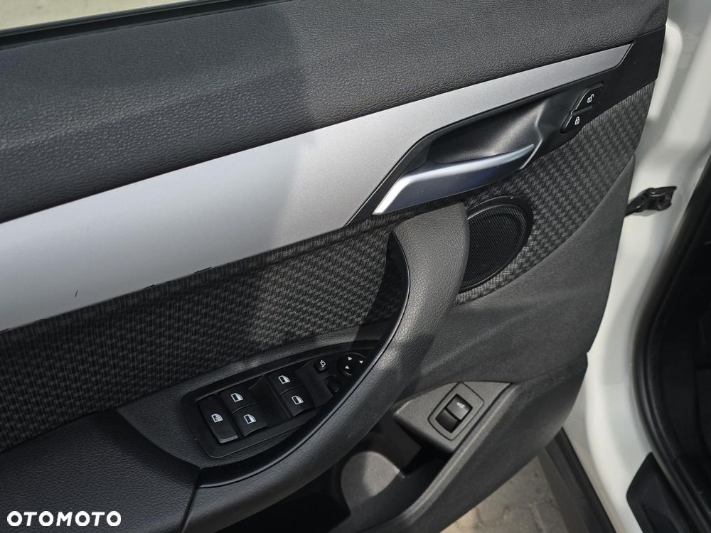 BMW X1 sDrive16d Advantage - 21