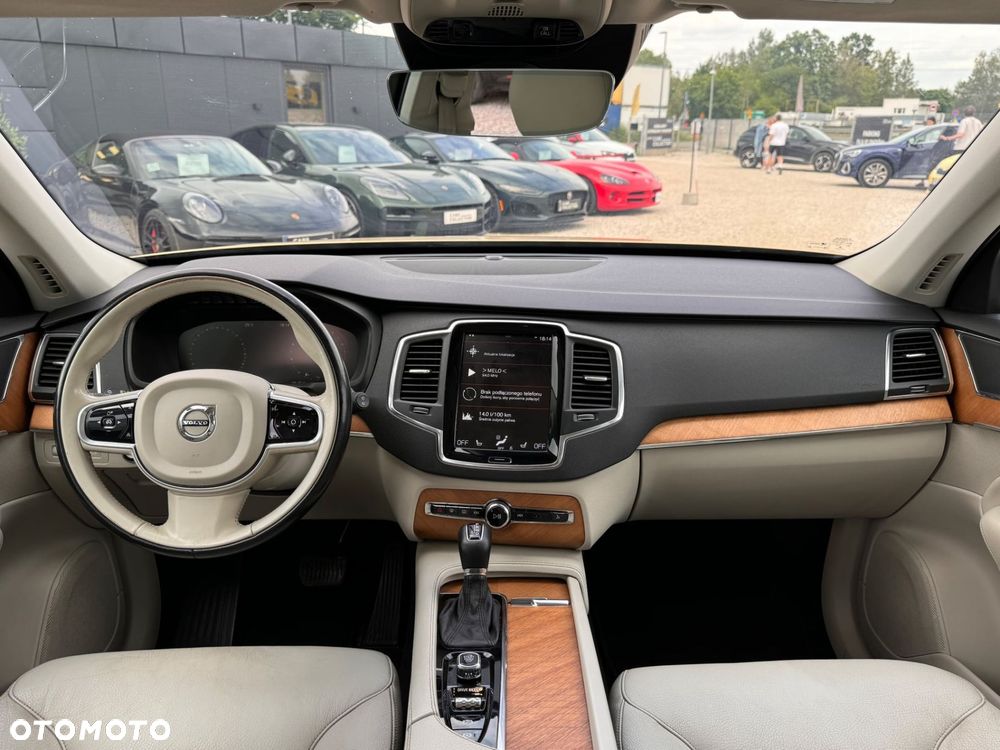Volvo XC 90 - 13