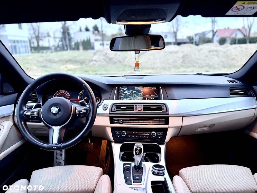 BMW Seria 5 525d xDrive - 8