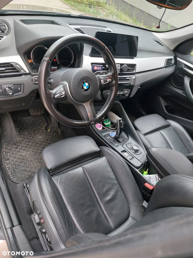 BMW X1 xDrive20i GPF Sport Line sport - 9