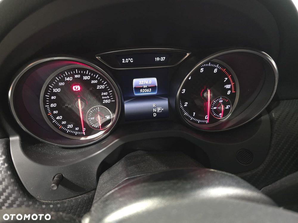 Mercedes-Benz Klasa A 220 4-Matic AMG Line - 9