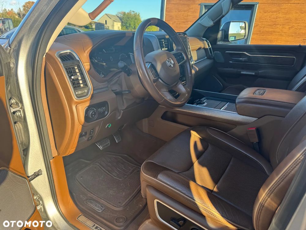 Dodge RAM 1500 5.7 4x4 - 17