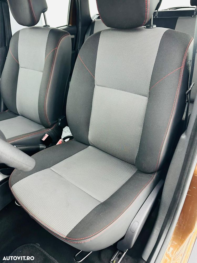 Dacia Duster dCi 90 FAP 4x2 Ambiance - 13