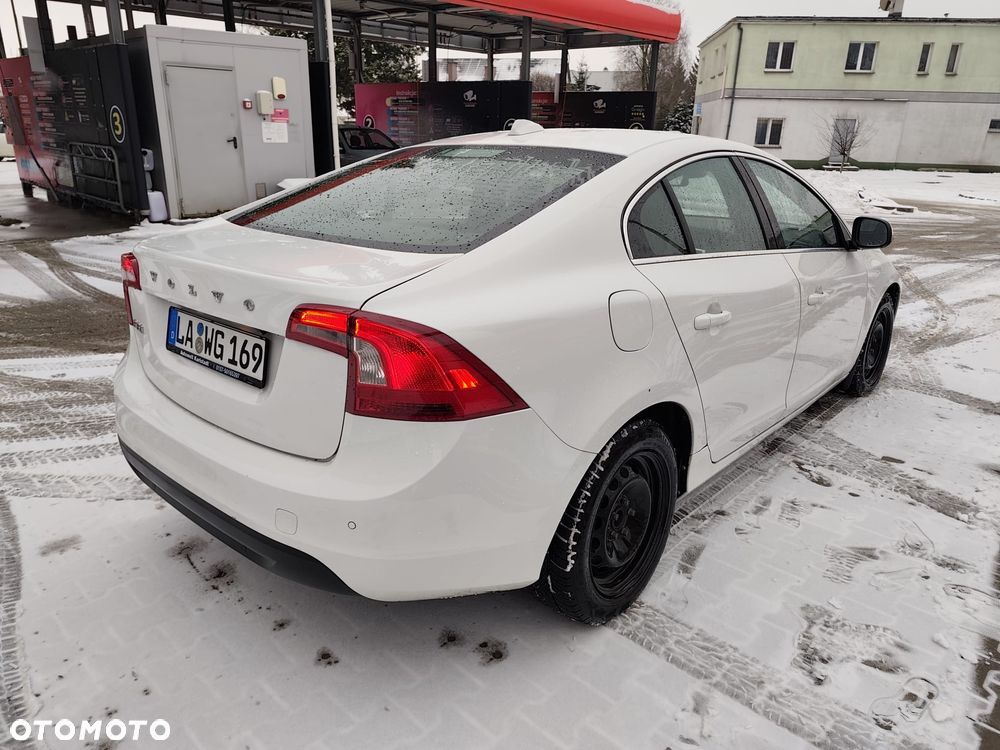 Volvo S60 D3 Geartronic Summum - 2
