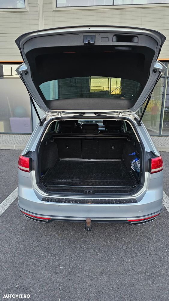 Volkswagen Passat - 13