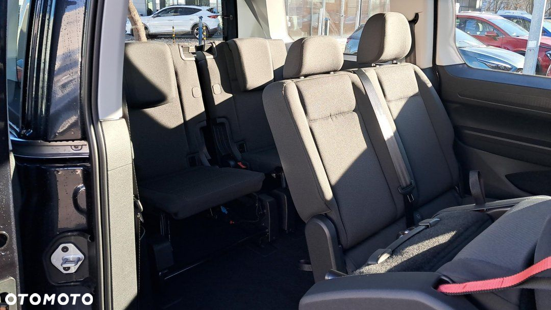 Ford Tourneo Connect - 13