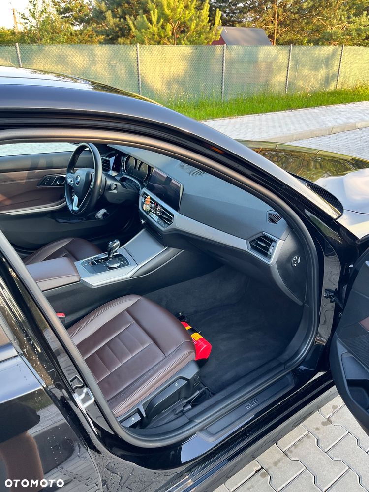 BMW Seria 3 318d Advantage - 29