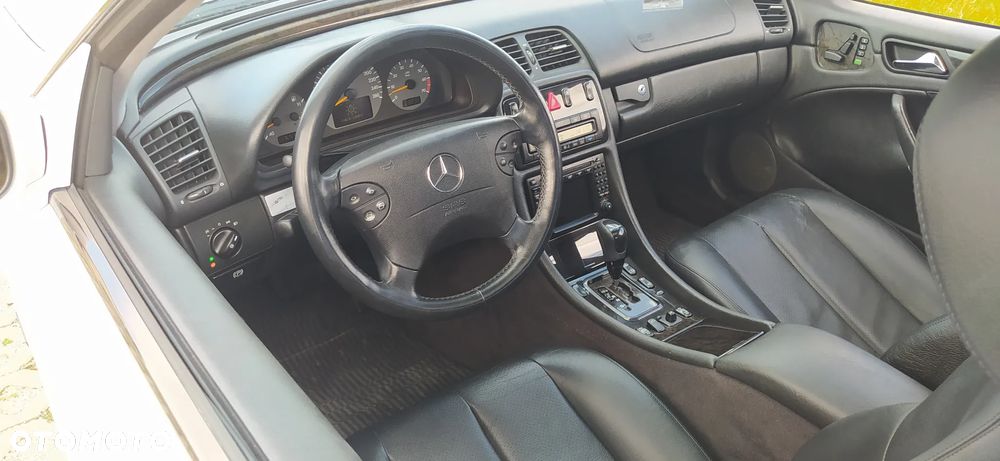 Mercedes-Benz CLK - 7