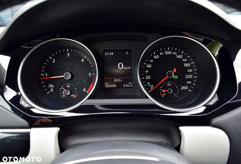 Volkswagen Jetta - 11