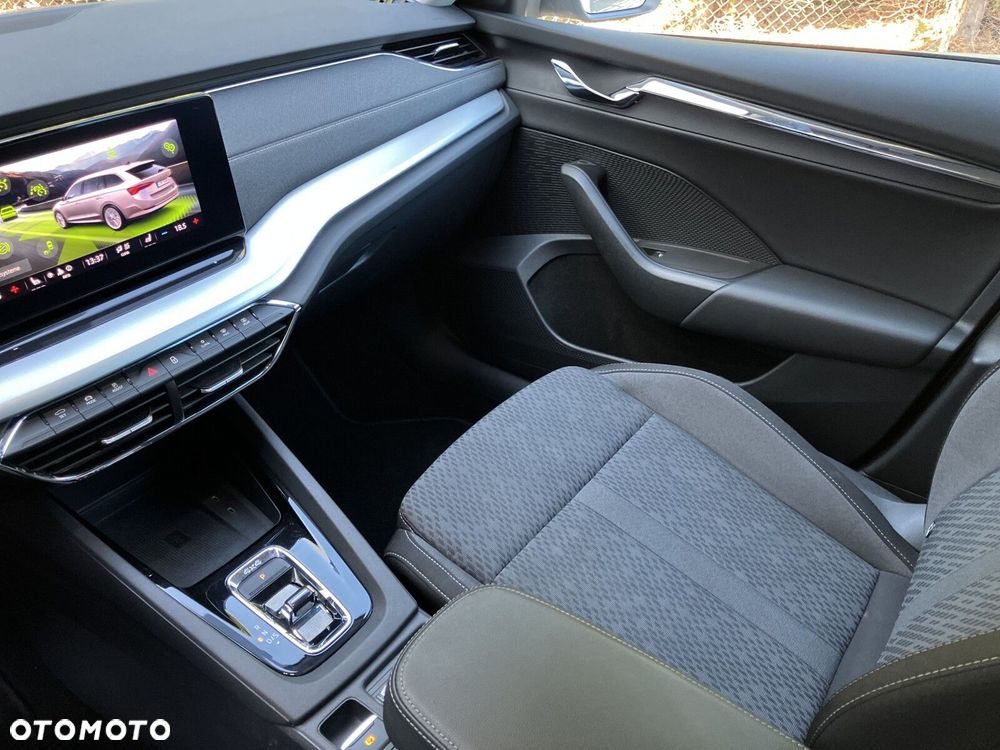 Skoda Octavia 2.0 TDI Style DSG - 15