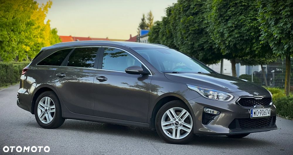 Kia Ceed 1.4 T-GDI DCT OPF Platinum Edition - 9
