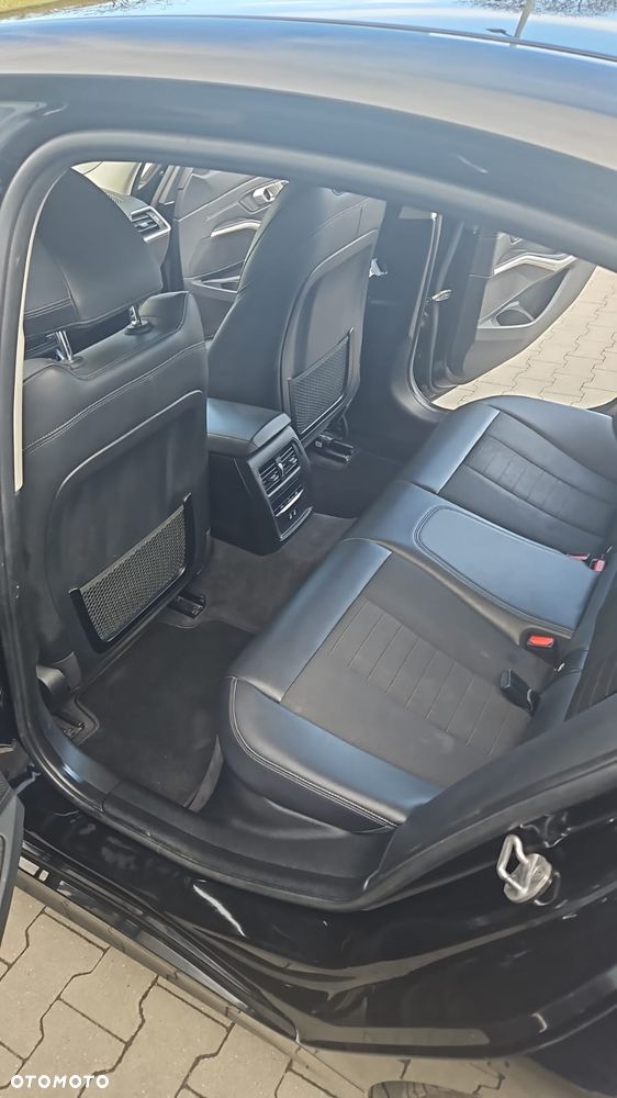 BMW Seria 3 318d - 13