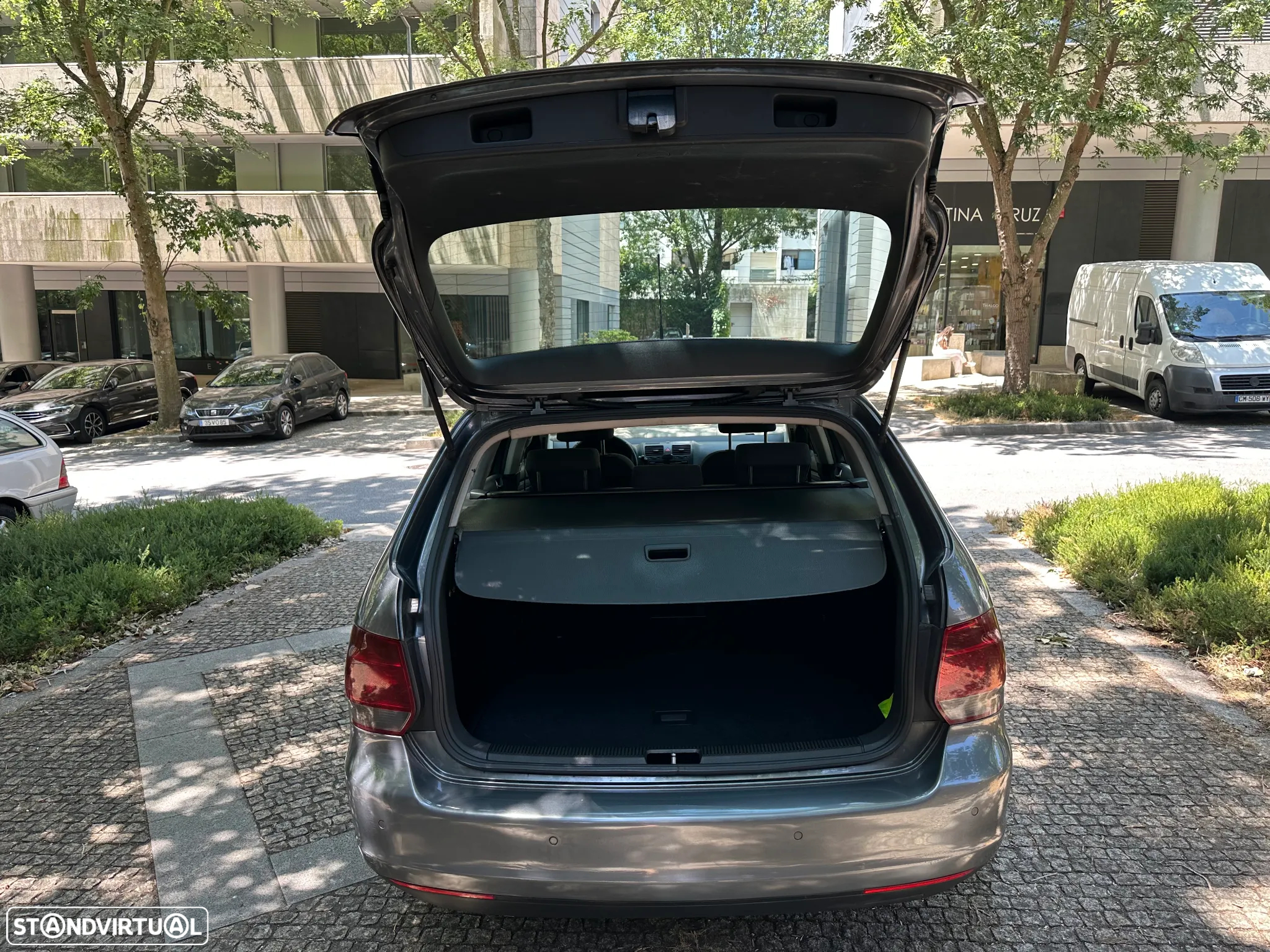 VW Golf Variant 2.0 TDi Confortline - 26