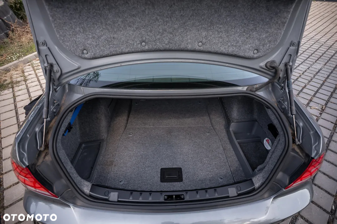 BMW Seria 3 320i Coupe M Sport Edition - 34
