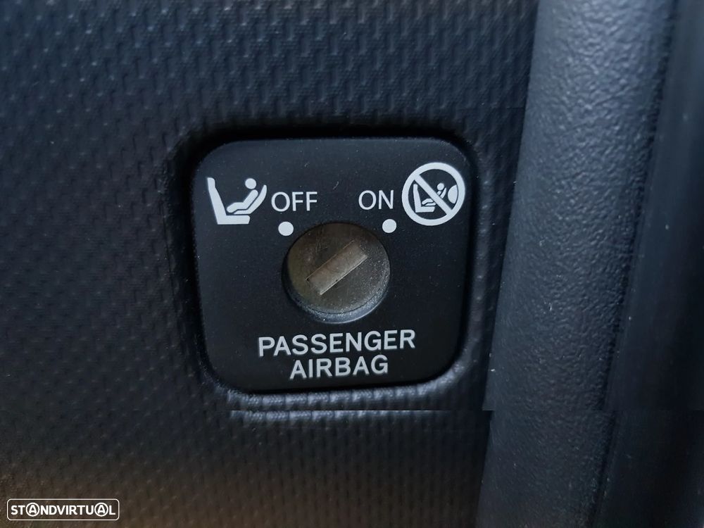 Toyota Urban Cruiser 1.33 VVT-i Sol - 39