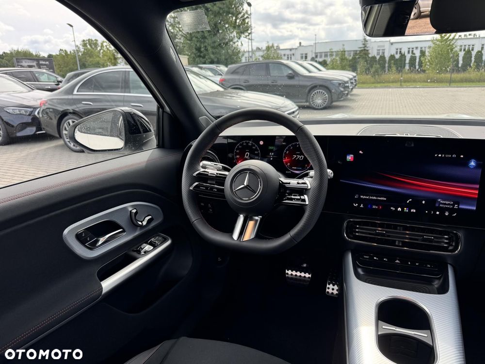 Mercedes-Benz GLB 200 mHEV 8G-eDCT - 14