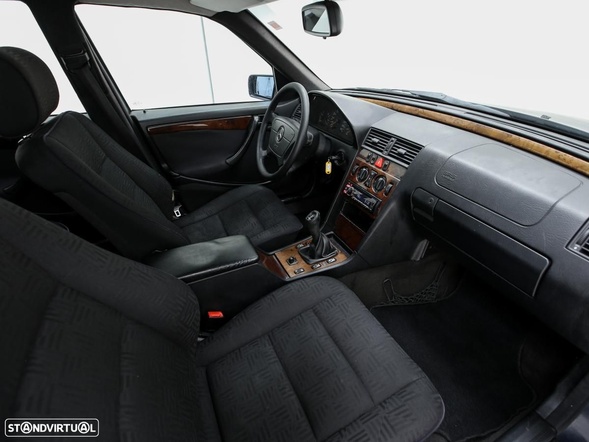 Mercedes-Benz C 220 - 8
