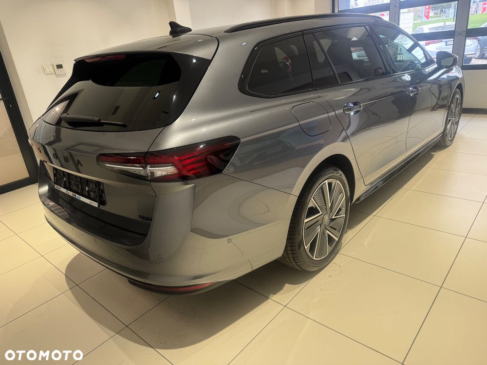 Skoda Superb 2.0 TSI Sportline DSG - 3