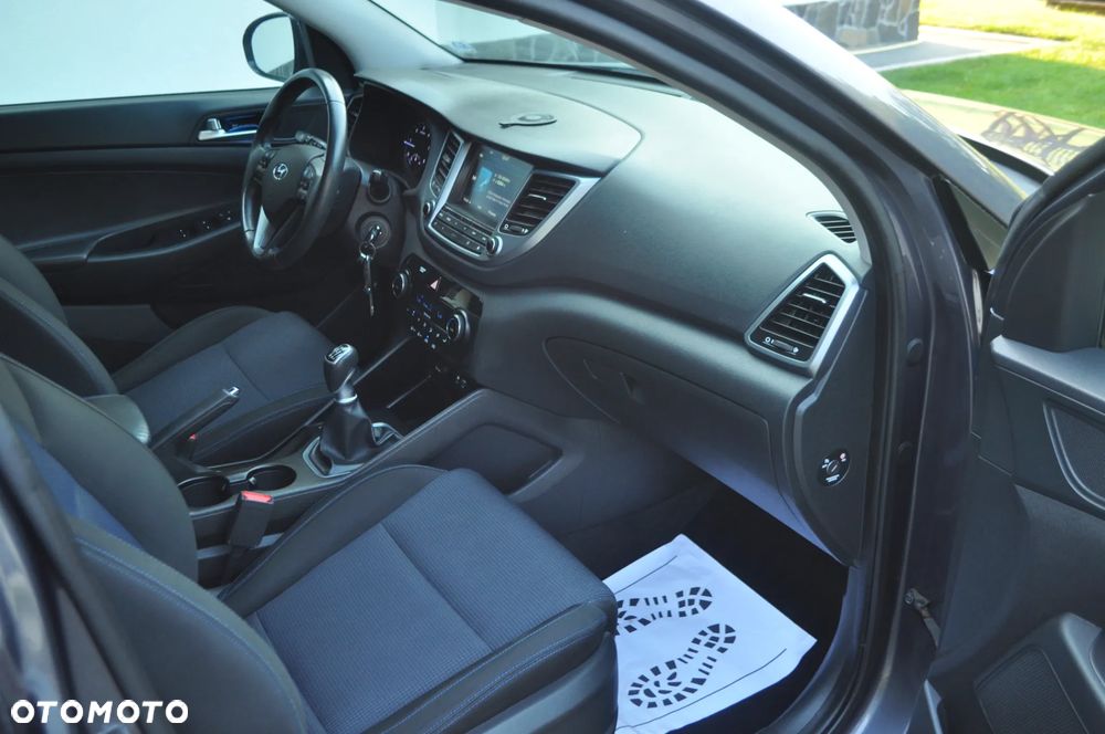 Hyundai Tucson blue 1.7 CRDi 2WD Style - 21