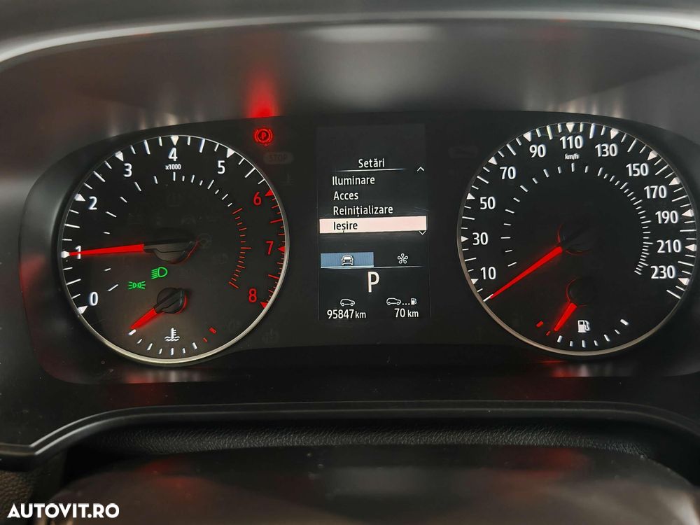 Renault Megane TCE 140 EDC Techno - 32