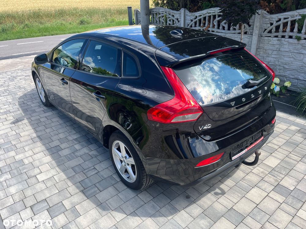 Volvo V40 T2 Drive-E Base - 25