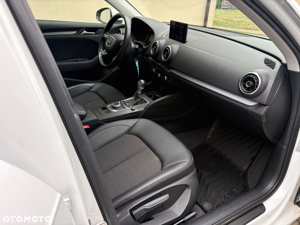 Audi A3 Sportback 1.2 TFSI S tronic Ambiente - 18