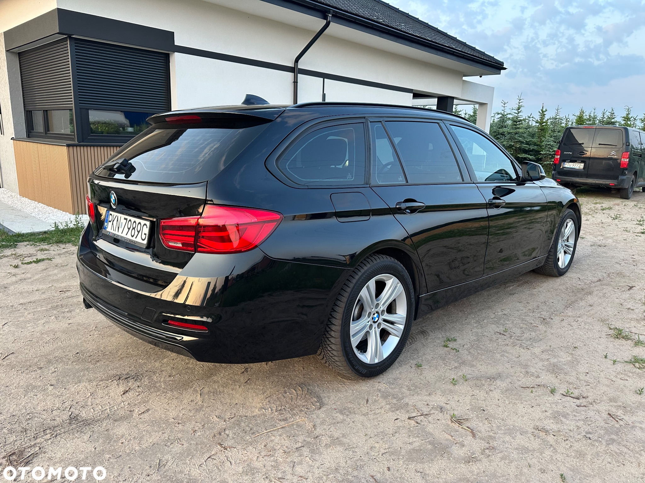 BMW Seria 3 320d Touring Sport Line - 2