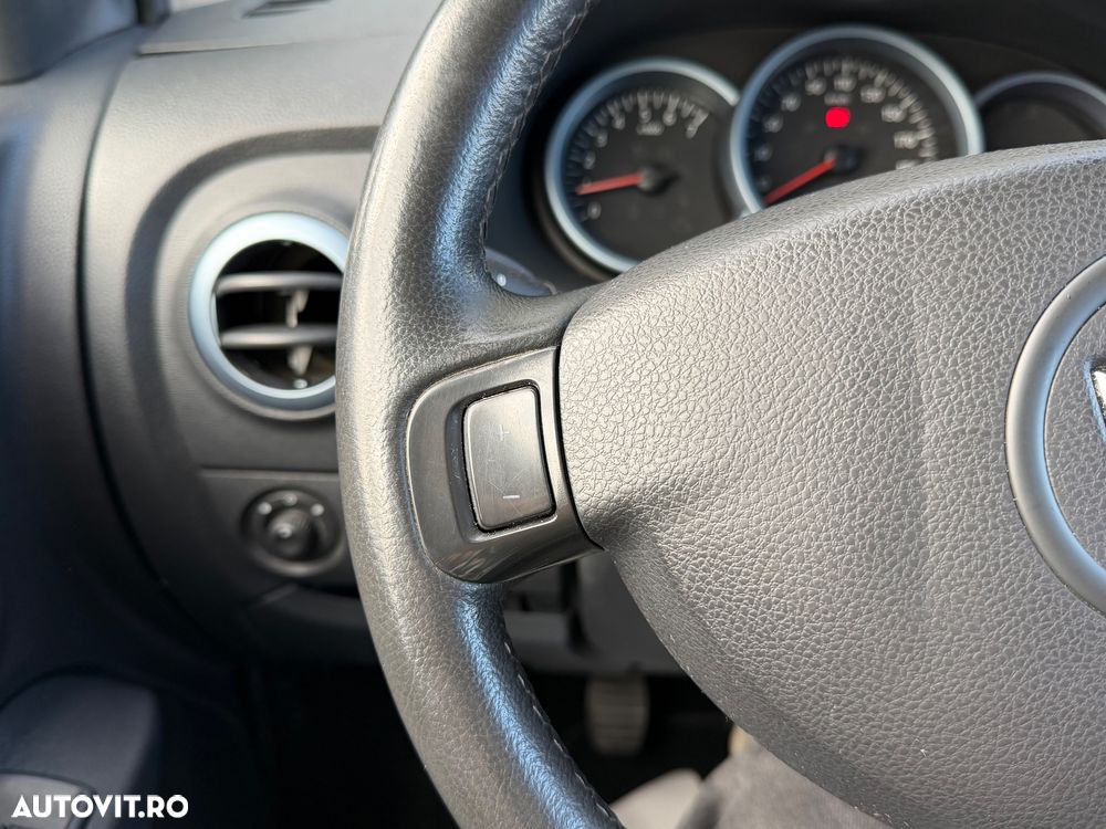 Dacia Lodgy 1.5 dCi Stepway - 17