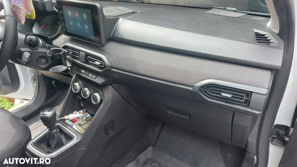 Dacia Logan TCe 90 MT5 Comfort - 3