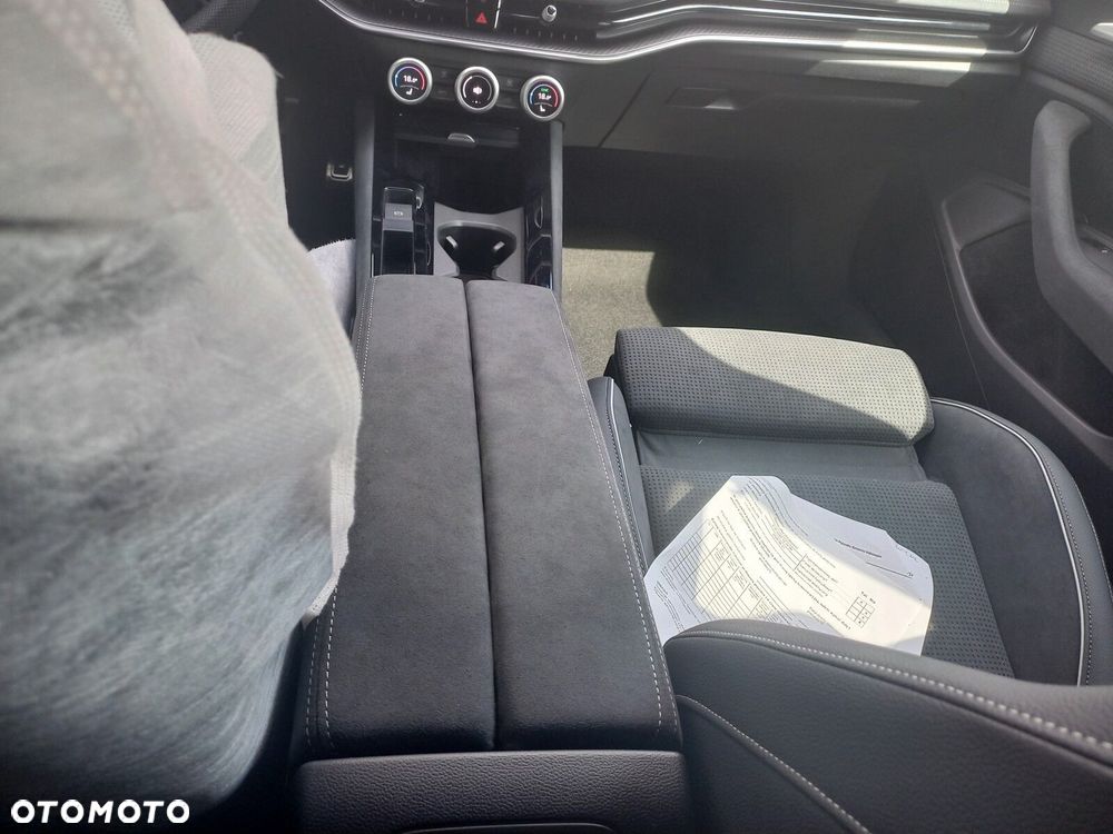 Skoda Superb 2.0 TSI Sportline DSG - 31