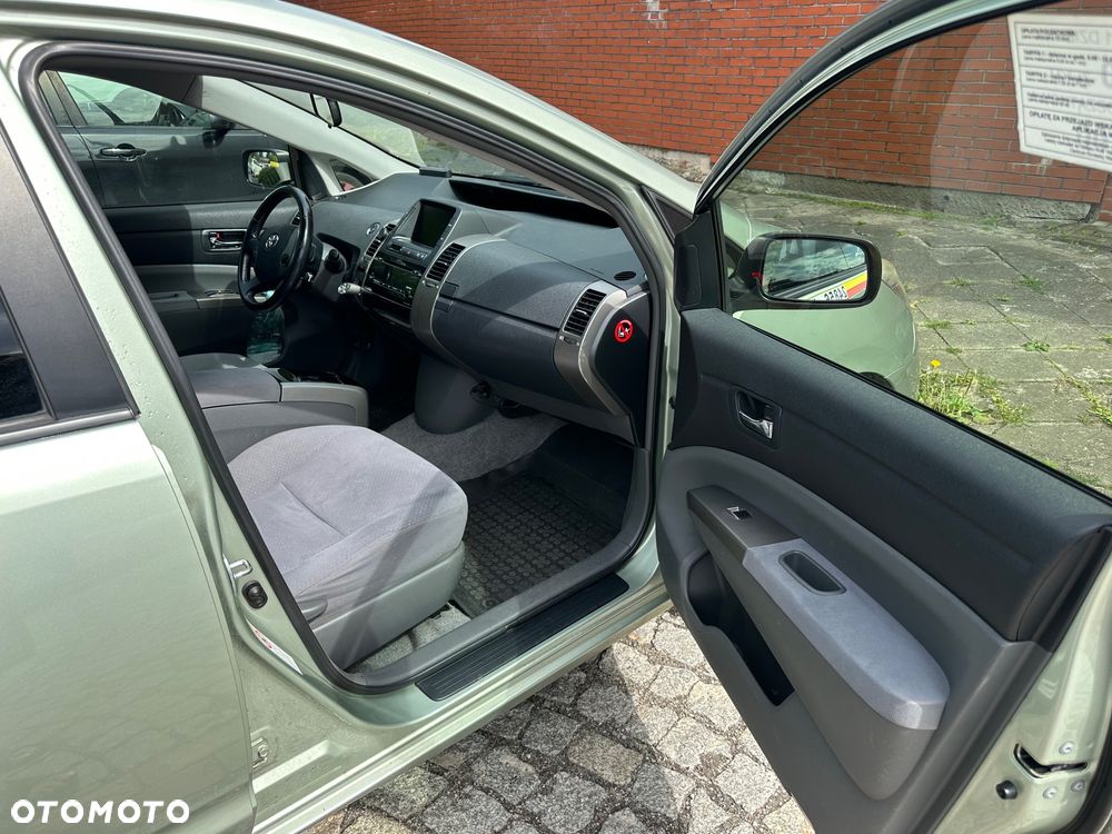 Toyota Prius 1.5 VVT-i Prestige - 12