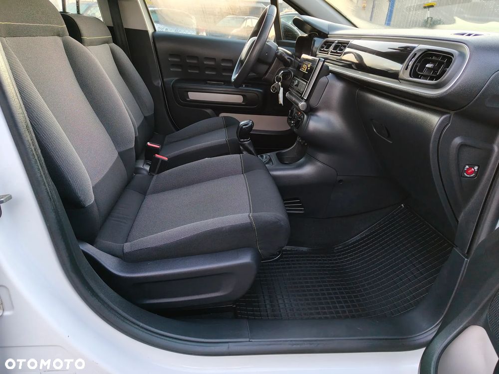 Citroën C3 1.2 PureTech Live - 36