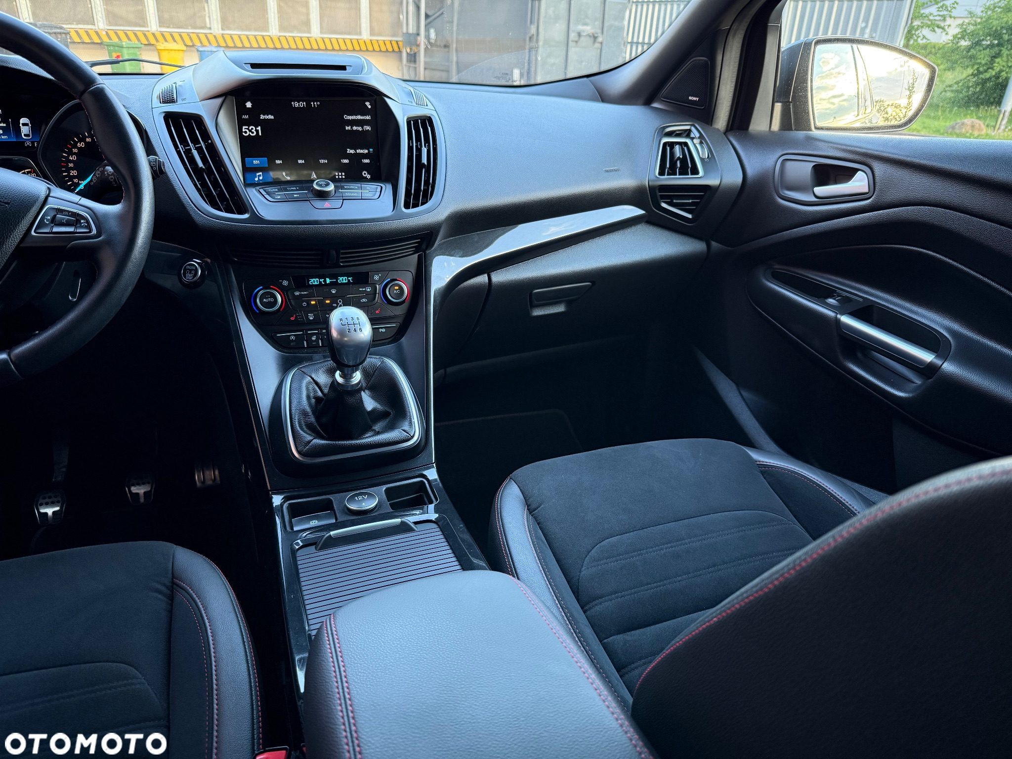 Ford Kuga - 20