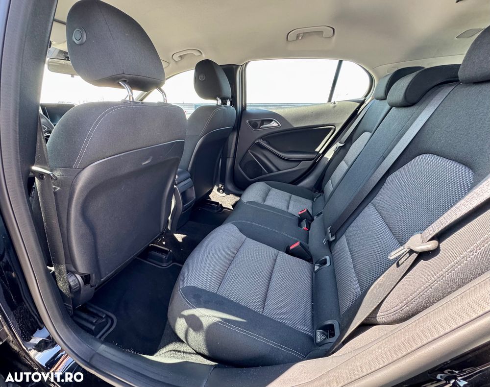 Mercedes-Benz GLA 200 - 14