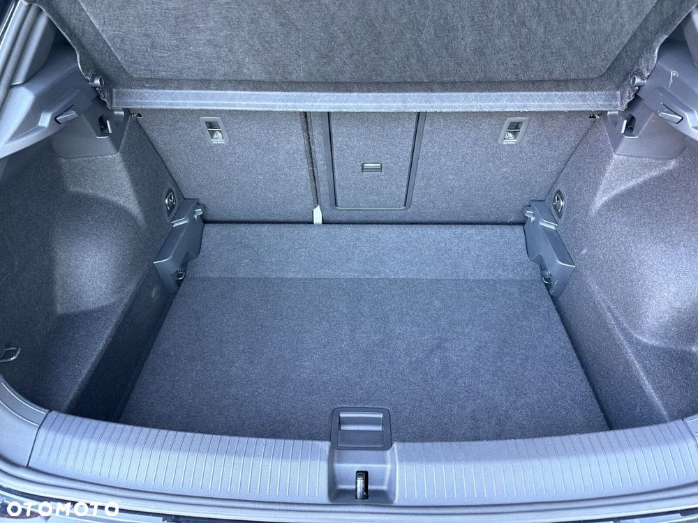 Volkswagen T-Roc - 35