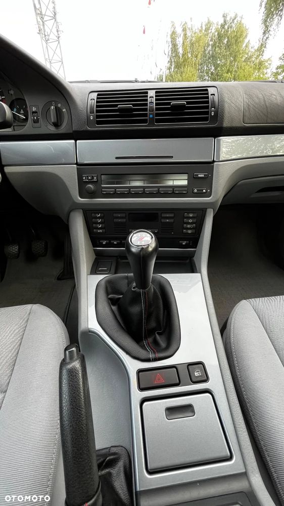 BMW Seria 5 525i - 15